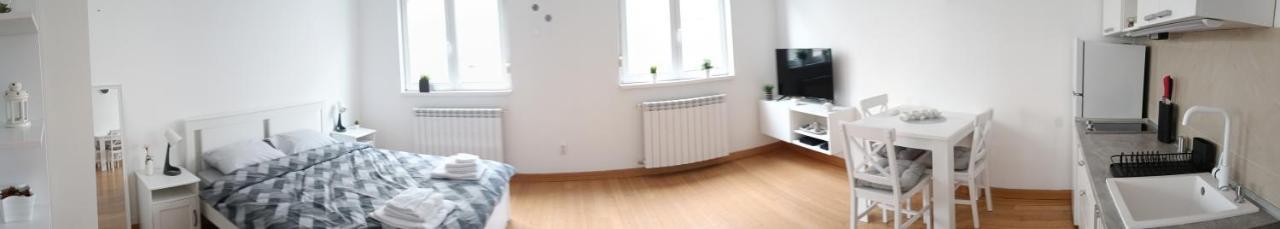 White Apartment Belgrade Extérieur photo