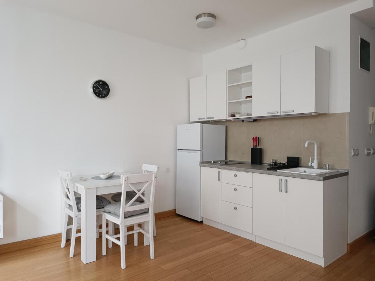 White Apartment Belgrade Extérieur photo