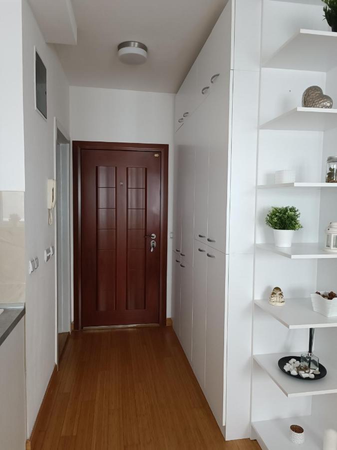 White Apartment Belgrade Extérieur photo